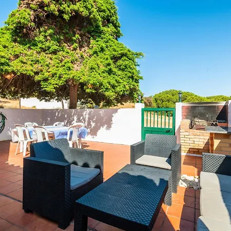 בית נופש Manso Da Falesia *