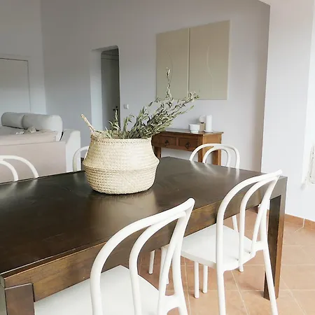 בית נופש Manso Da Falesia אולוס די אגווה