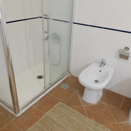 Manso Da Falesia אולוס די אגווה